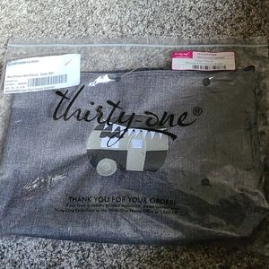Brand new Thirty-One zipper pouch